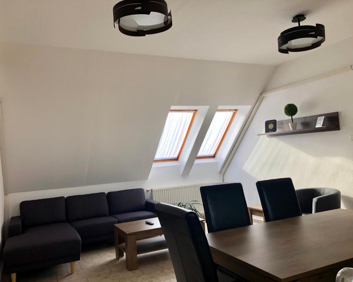 Mol-Ker-Vill Apartment Lenti Exterior photo