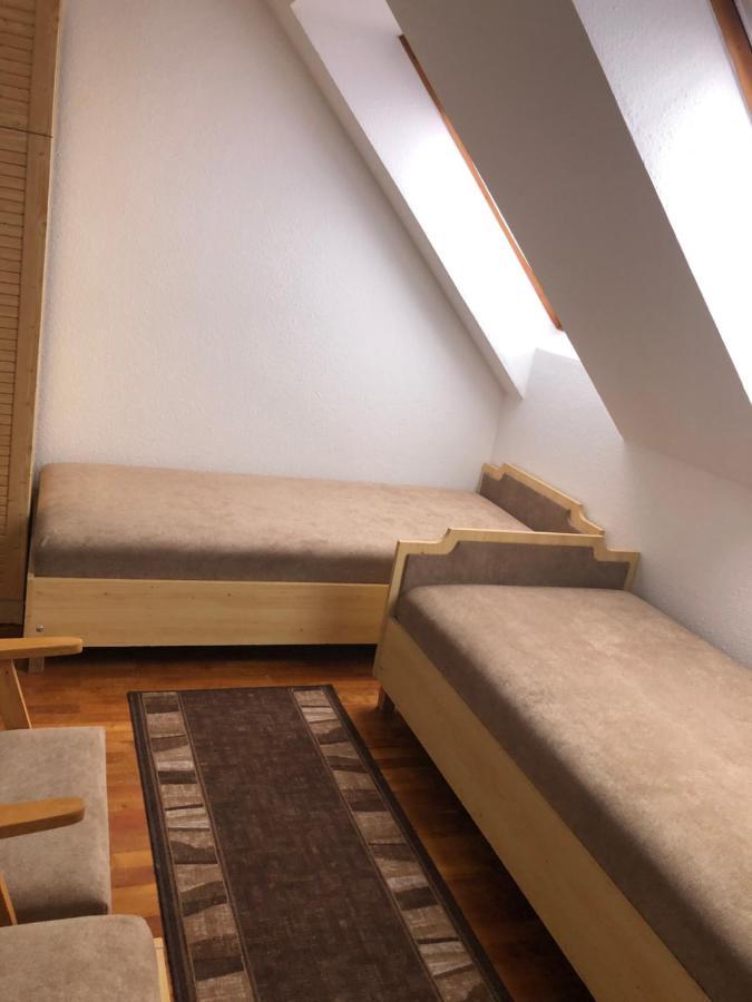 Mol-Ker-Vill Apartment Lenti Exterior photo